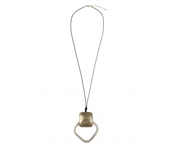COLLAR CUADRADO CON CHAPA METAL
